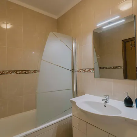 16 - Casa Larinha Ferrel (Leiria)